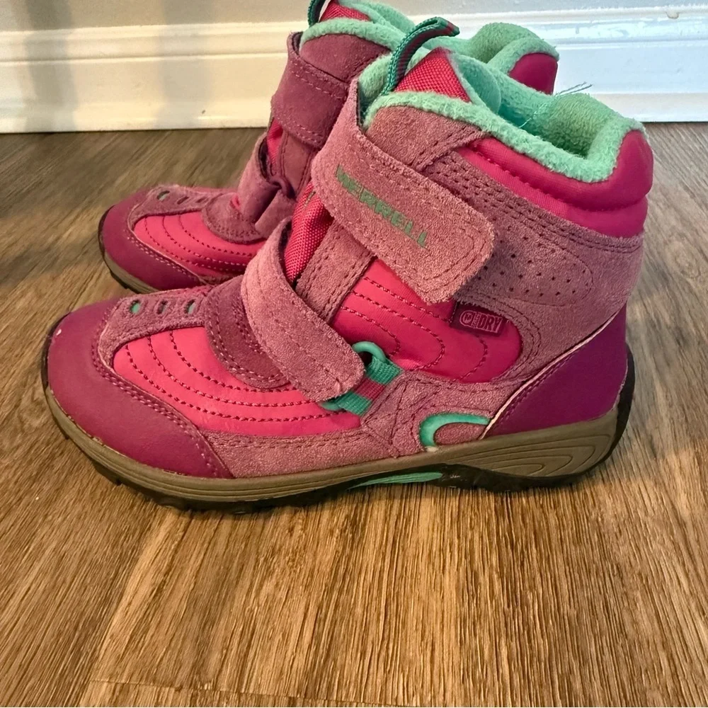 Merrell Kids Hiking Shoes Pink Berry Winter Boots Shoes Size 3 Youth Waterproof